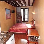 De Bourgogne Apartmanhotel Párizs